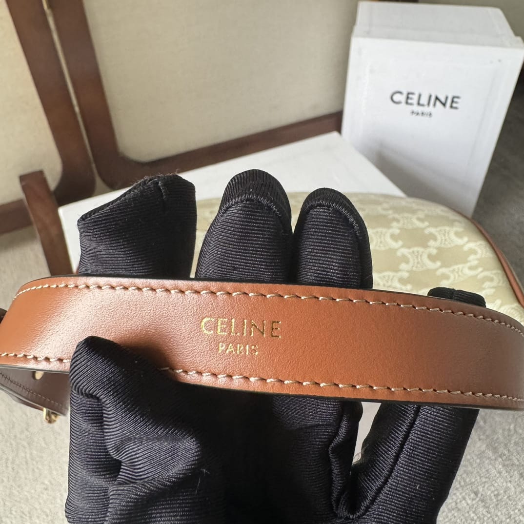 Hand Bag with High End Look