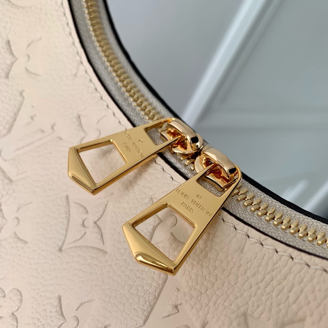 louis vuitton Hand Bag